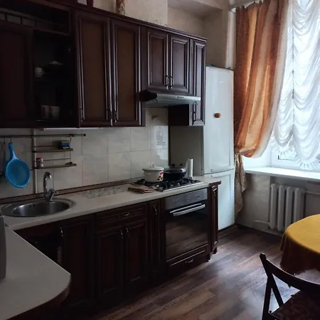 у жд вокзала и моря Apartment